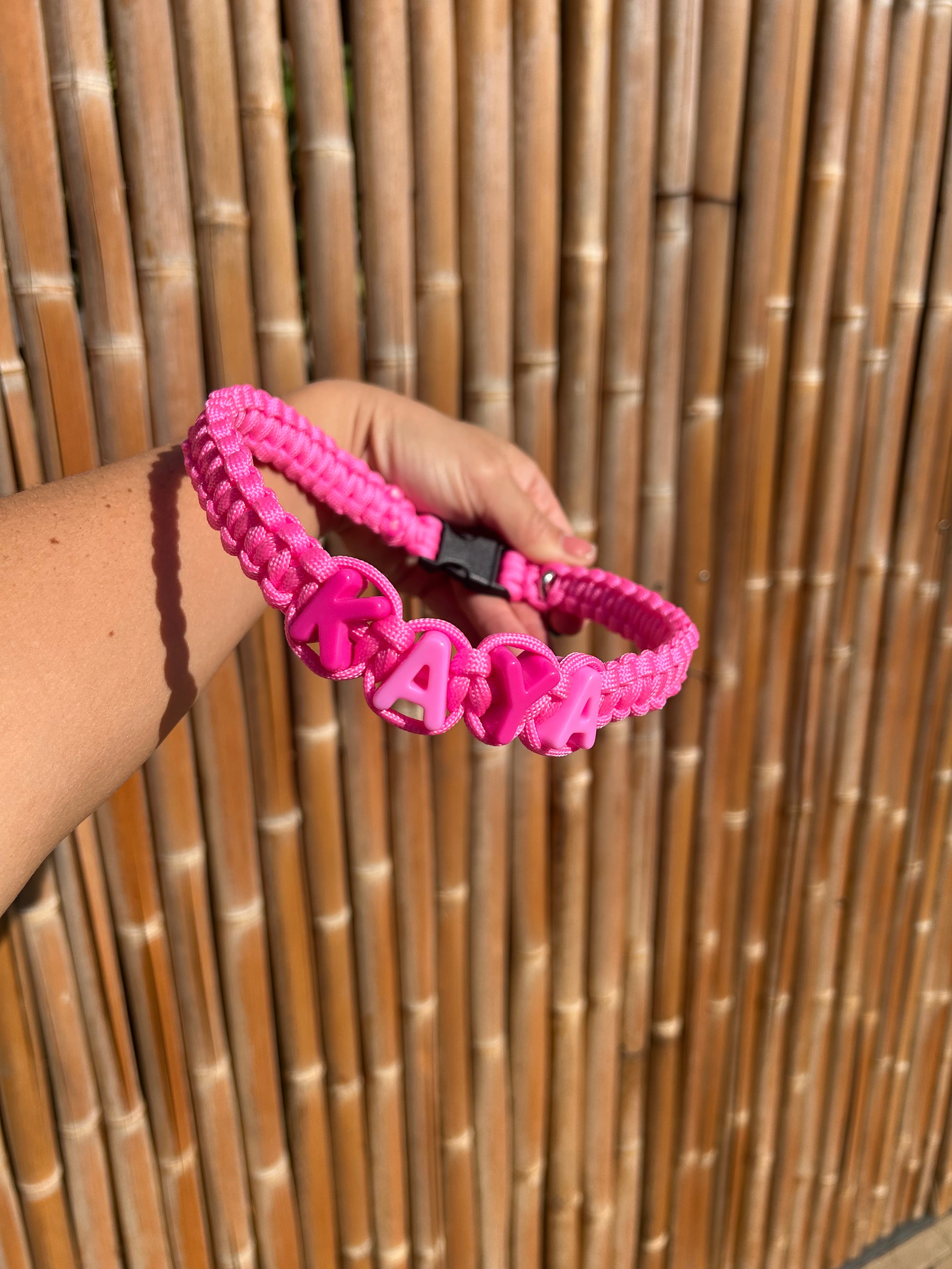 Hondenhalsband (contact via insta)