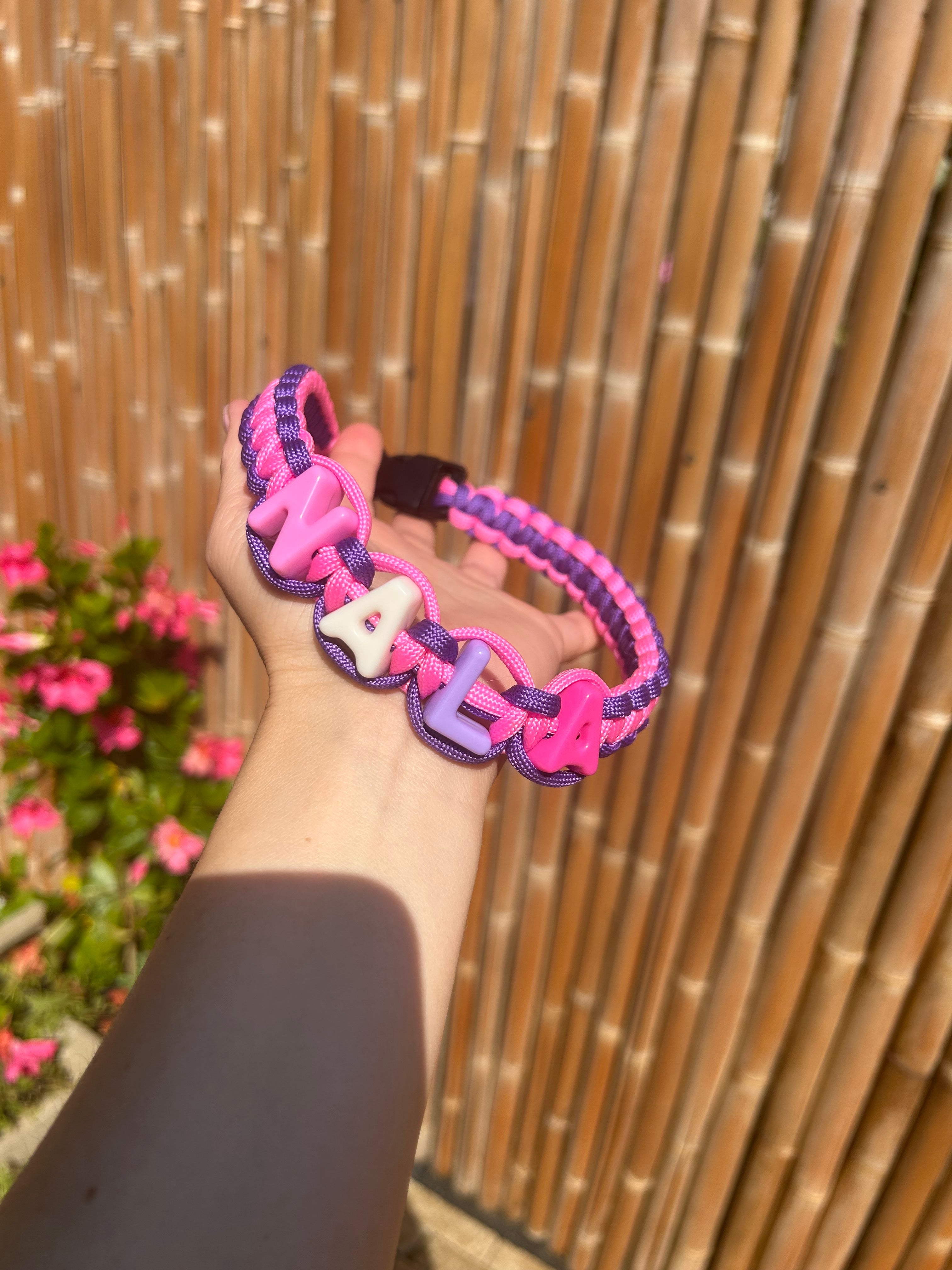 Hondenhalsband (contact via insta)