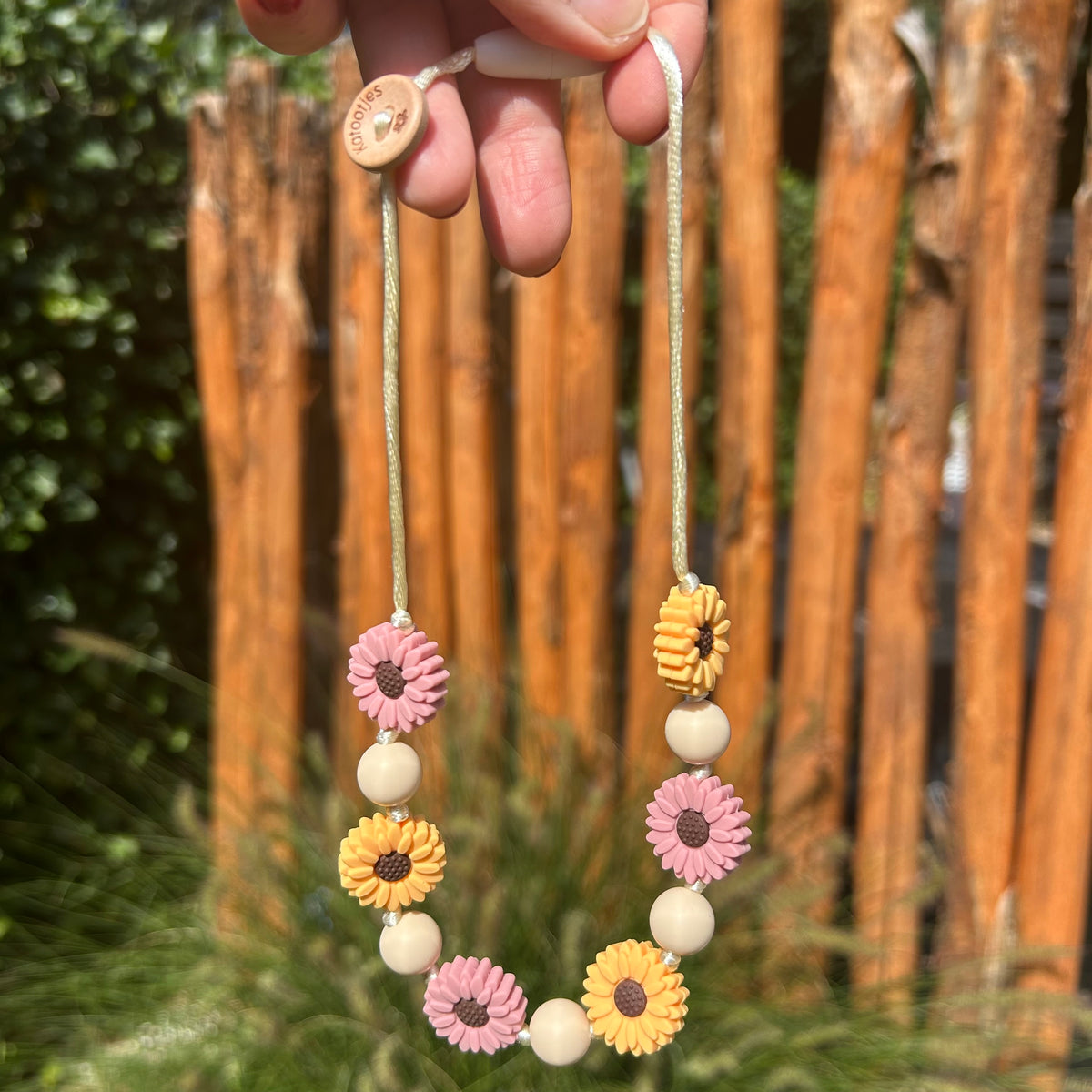 Bloemenketting Mara