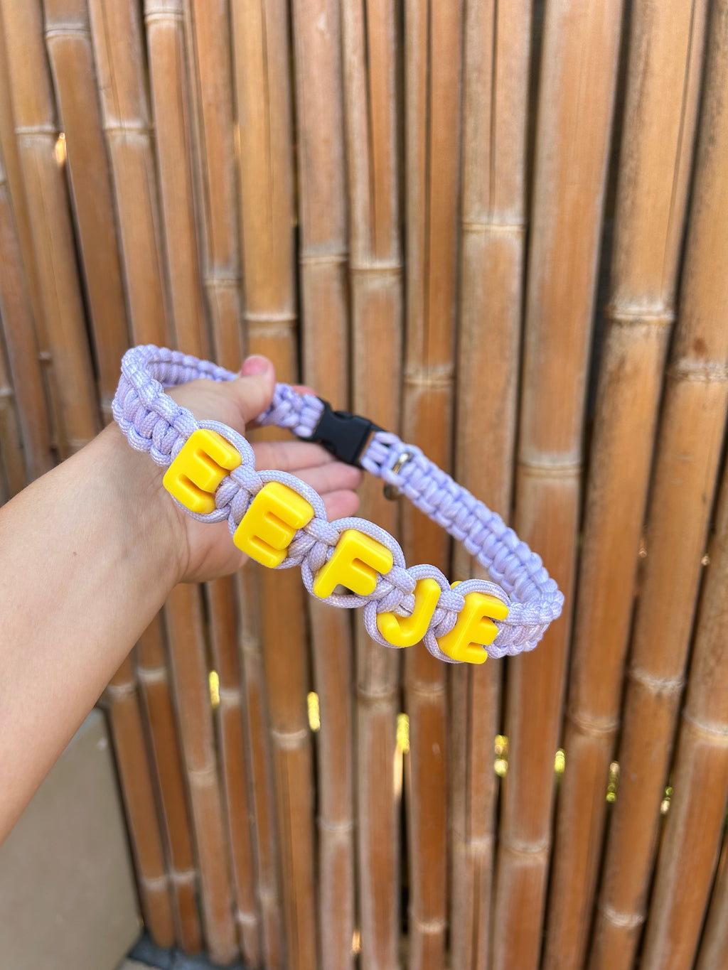 Hondenhalsband (contact via insta)